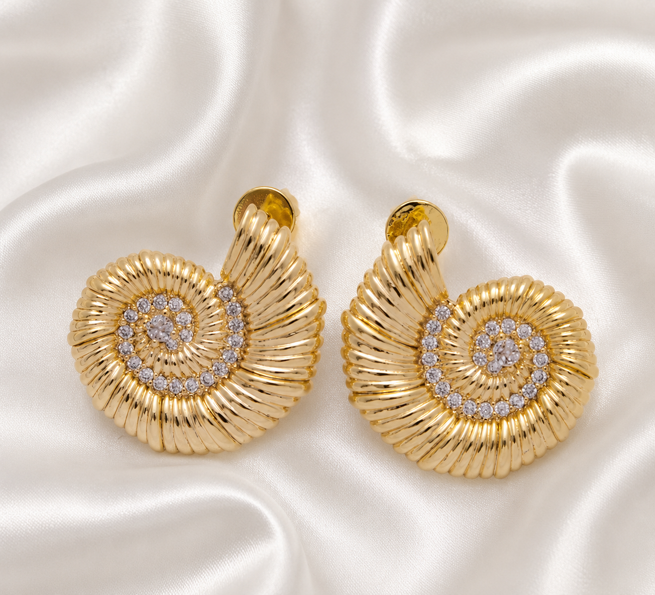18K Gold Filled Sirena Spiral Shell Earrings