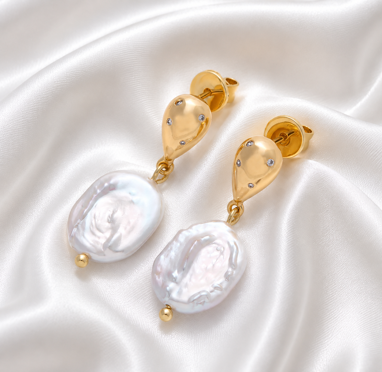 Sirena’s Offering Fresh Water Pearl Earrings